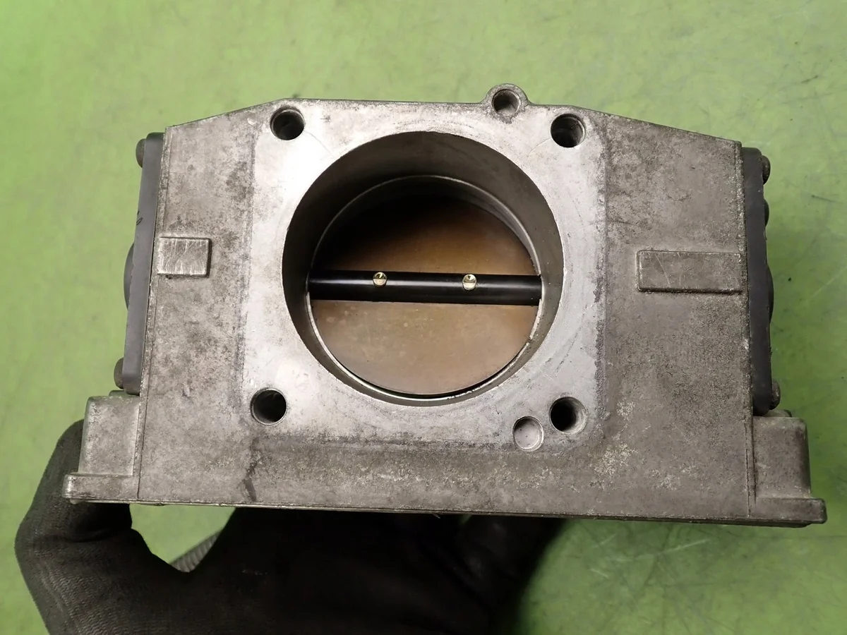 Drosselklappe Volvo V70 II 2.5 B 8644344 image 7