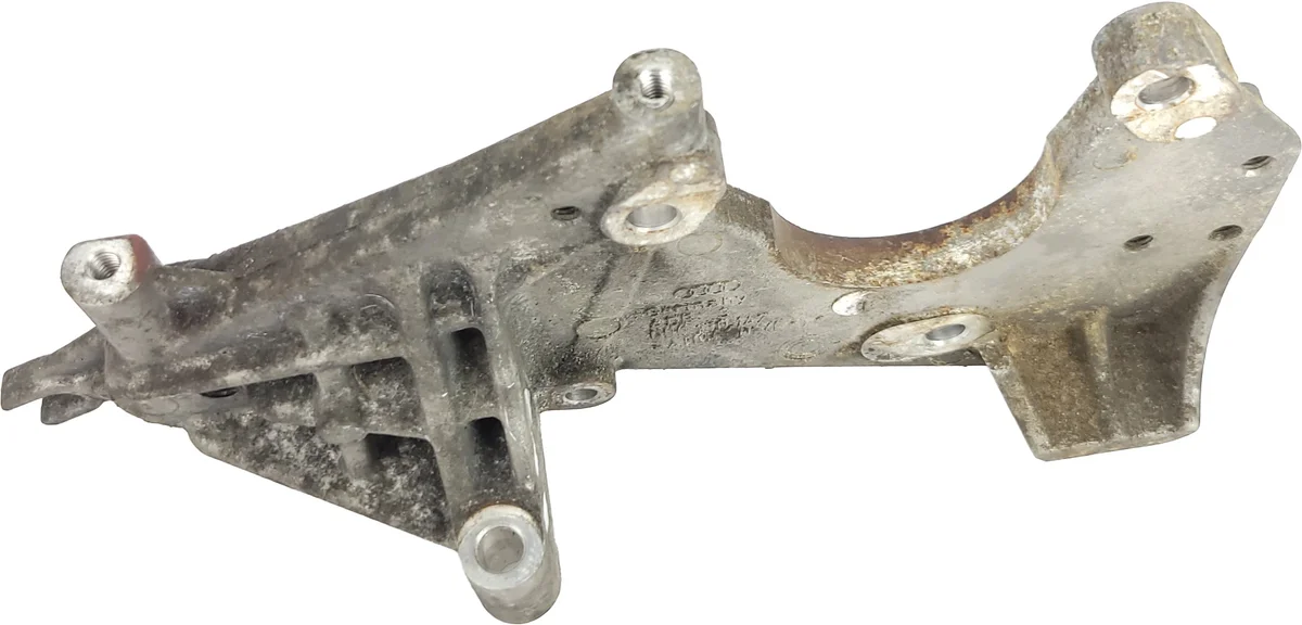 Audi A6 C6 Q7 3.0 TDI Halter Einspritzpumpe image 5
