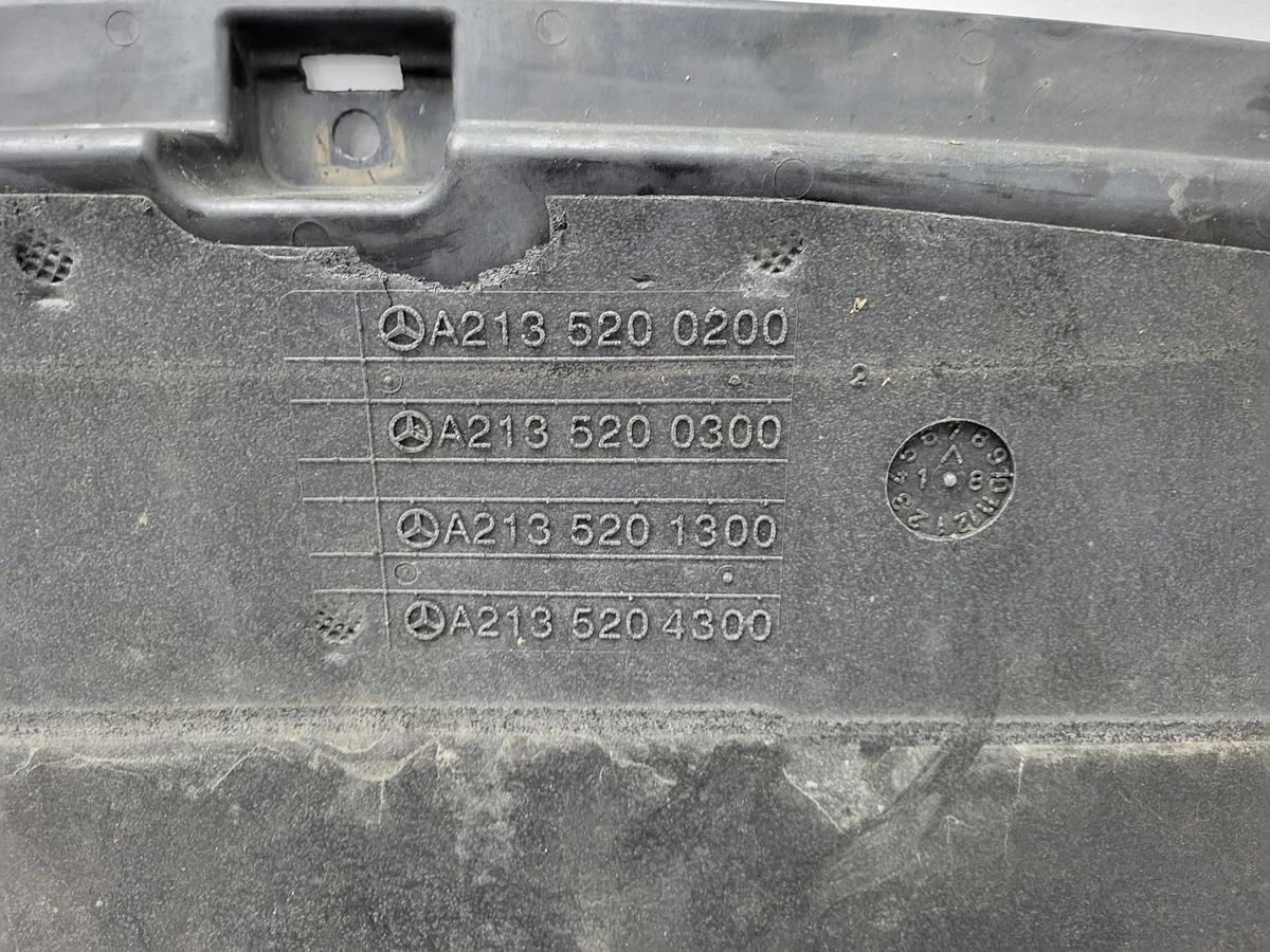 Unterfahrschutz Mercedes E-Klasse W213 A2135200200 image 3