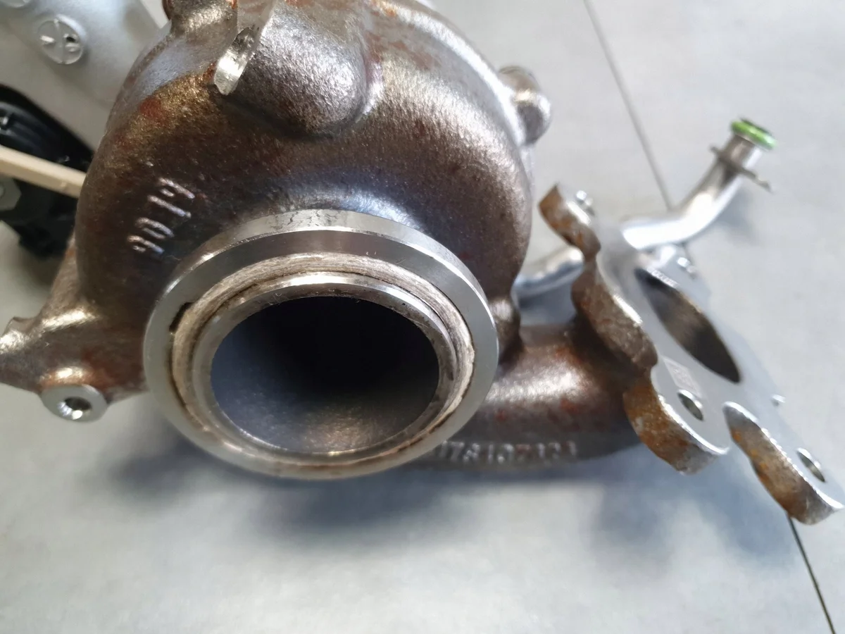 Audi A3 8Y 1.5 TSI Turbolader 05E145702L image 7