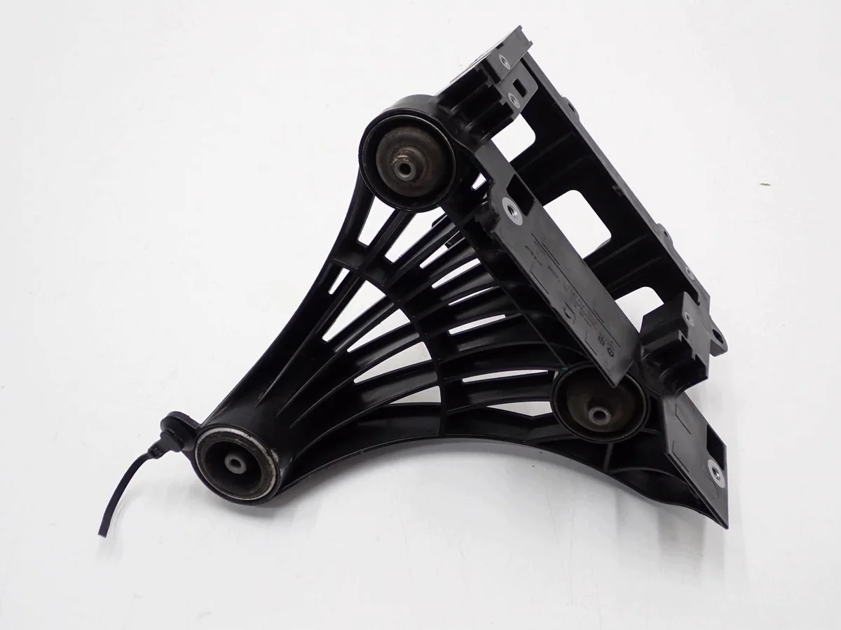 Soporte Bomba A/C Tesla Model 3 1667014-00-C image 3