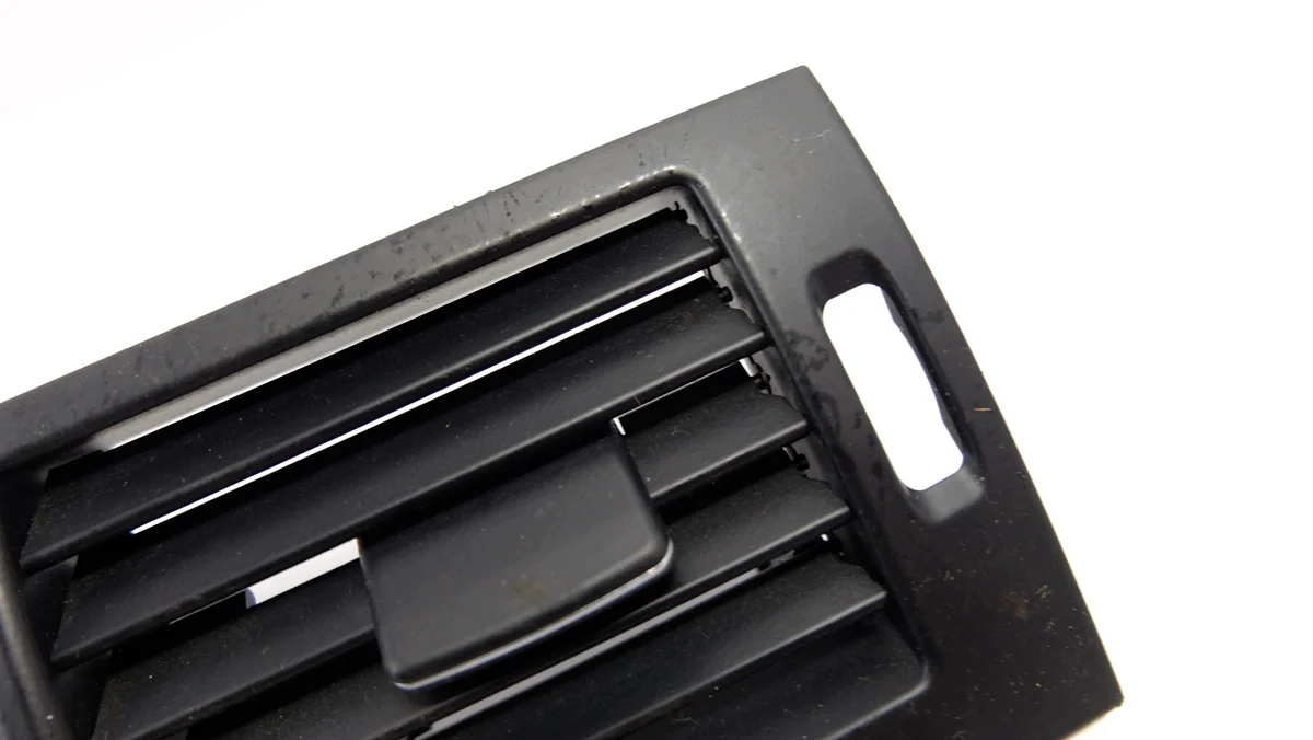 Grille de ventilation Mercedes W169 occasion image 5