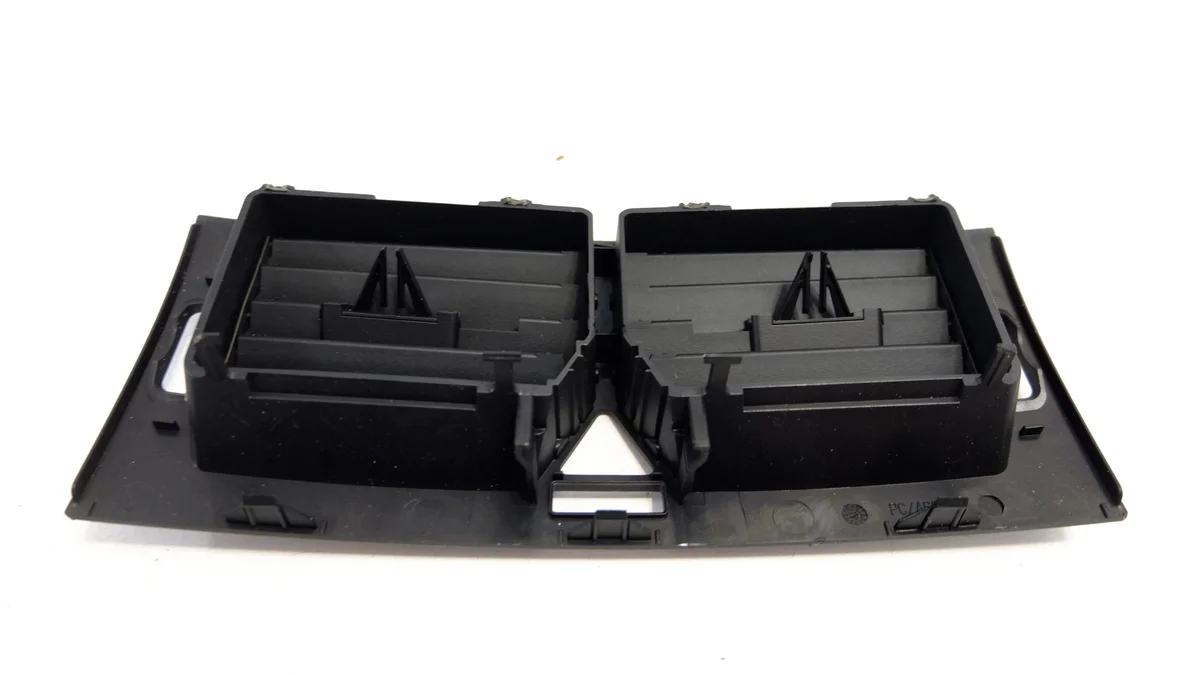 Grille de ventilation Mercedes W169 occasion image 6