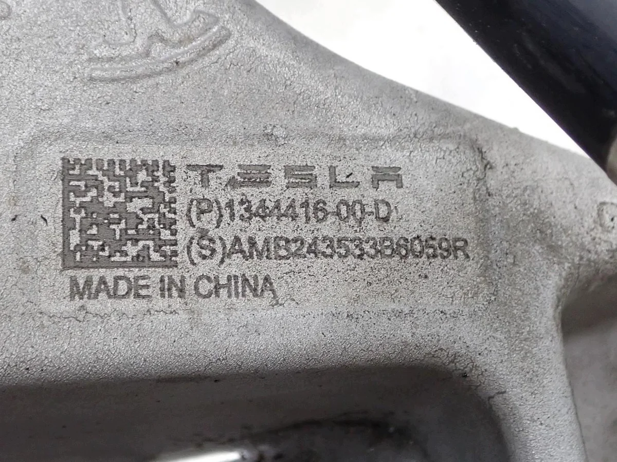 Porte-moyeu arrière droit Tesla Model 3 image 6