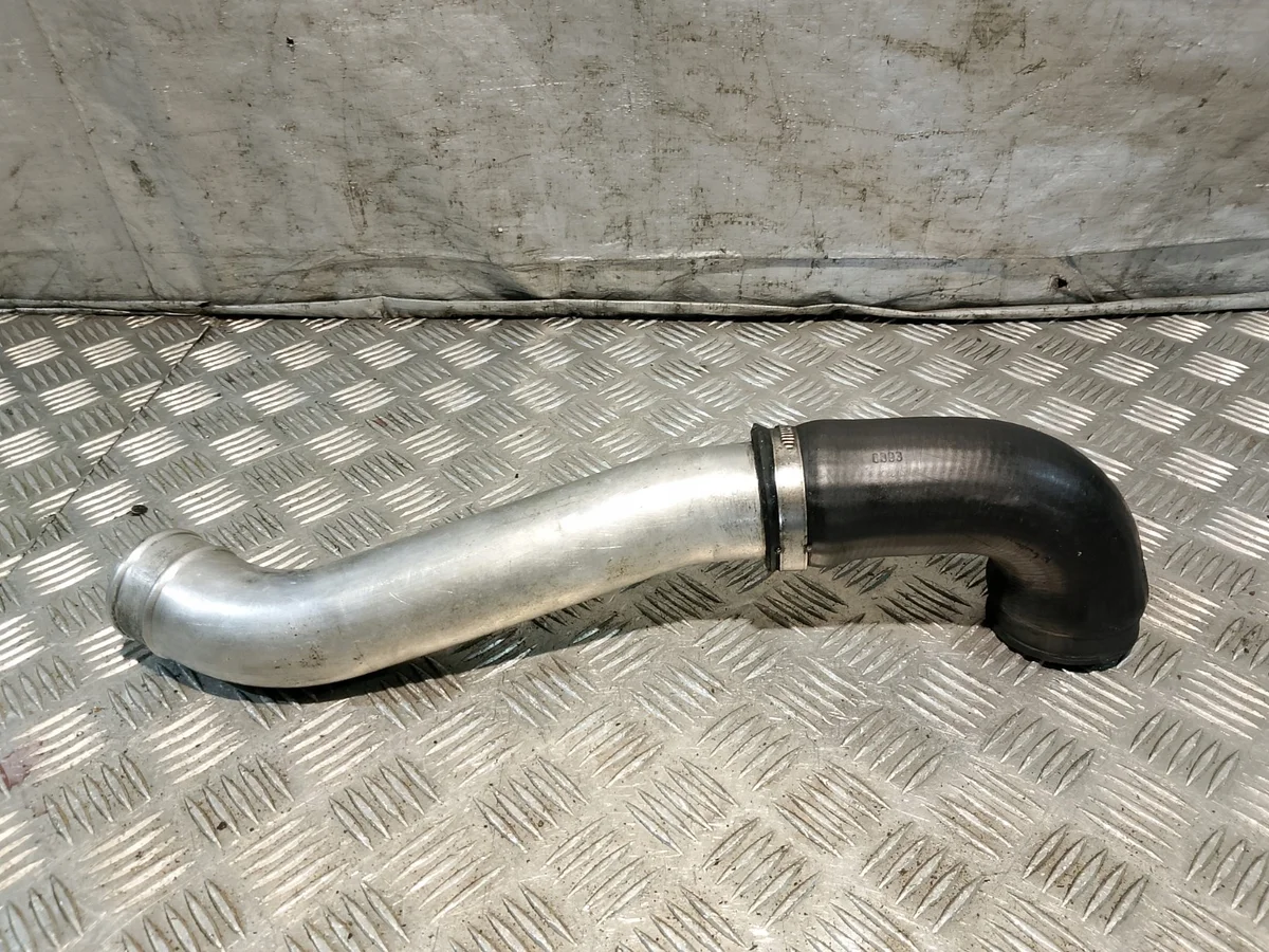 Intercooler-putki BMW E39 3.0 D Käytetty image 4