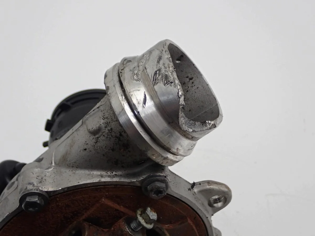 Turbo H4P3-6K682-GC Range Rover Velar L560 image 6
