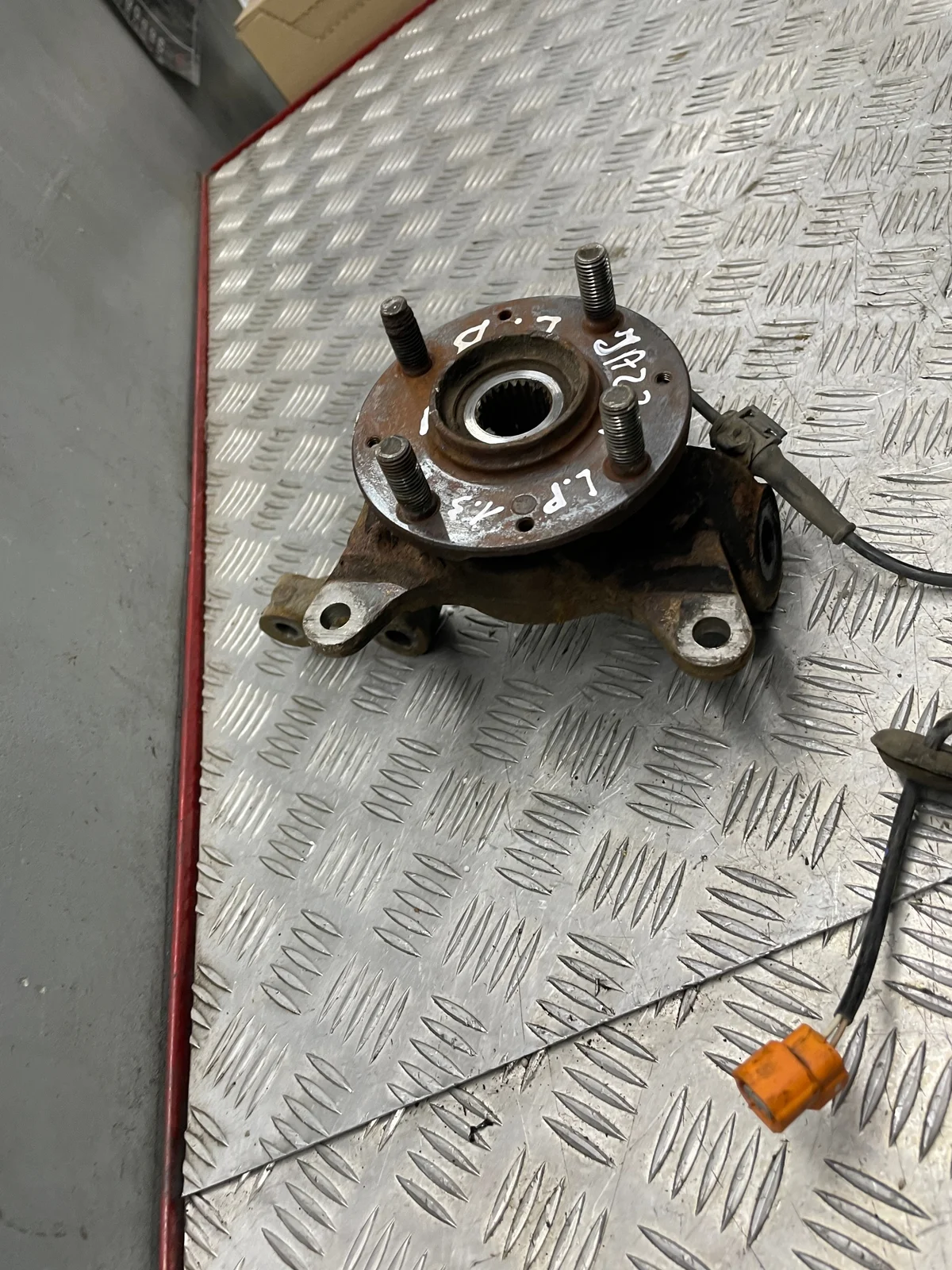 Achsschenkel Vorne Links ABS Honda Jazz II 1,3i 02-08 image 3