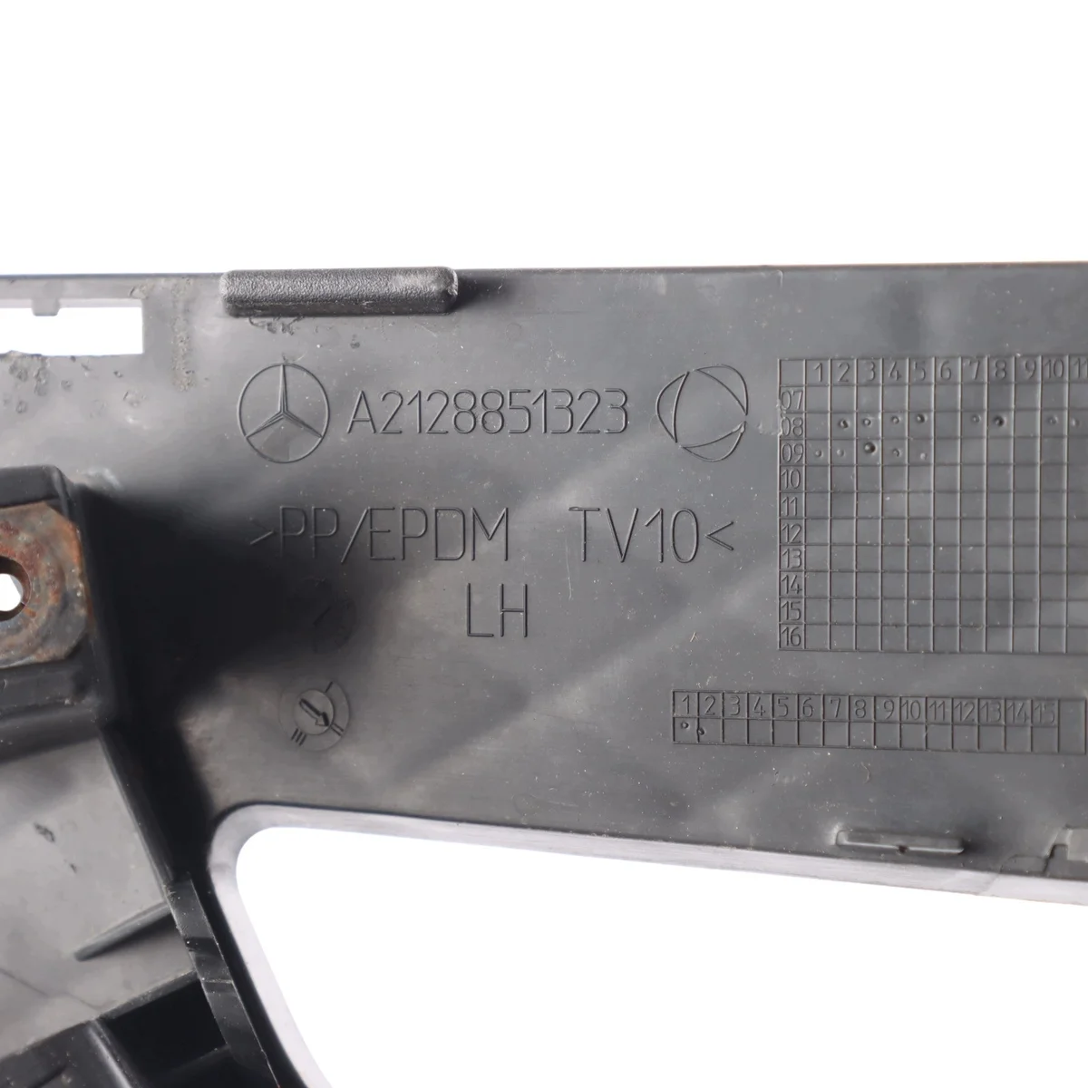 Grelha Para-choques Mercedes W212 Esquerda DRL image 9