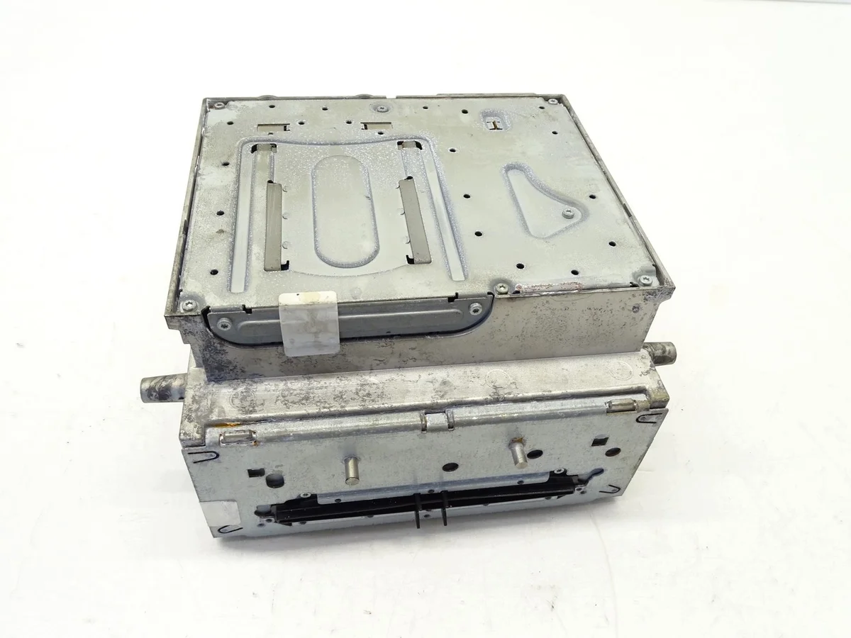 Radio Navigointi Mercedes C W205 CARSTOM23 image 4
