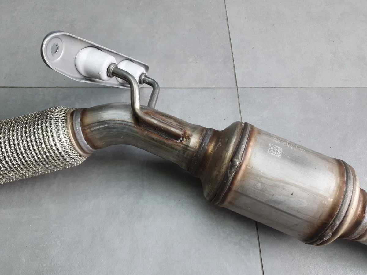 Audi A3 8Y 1.5 tsi Katalysator/DPF 5Q0131701DA image 3