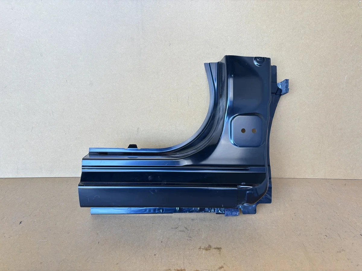 Mazda 3 BM höger tröskelpanel