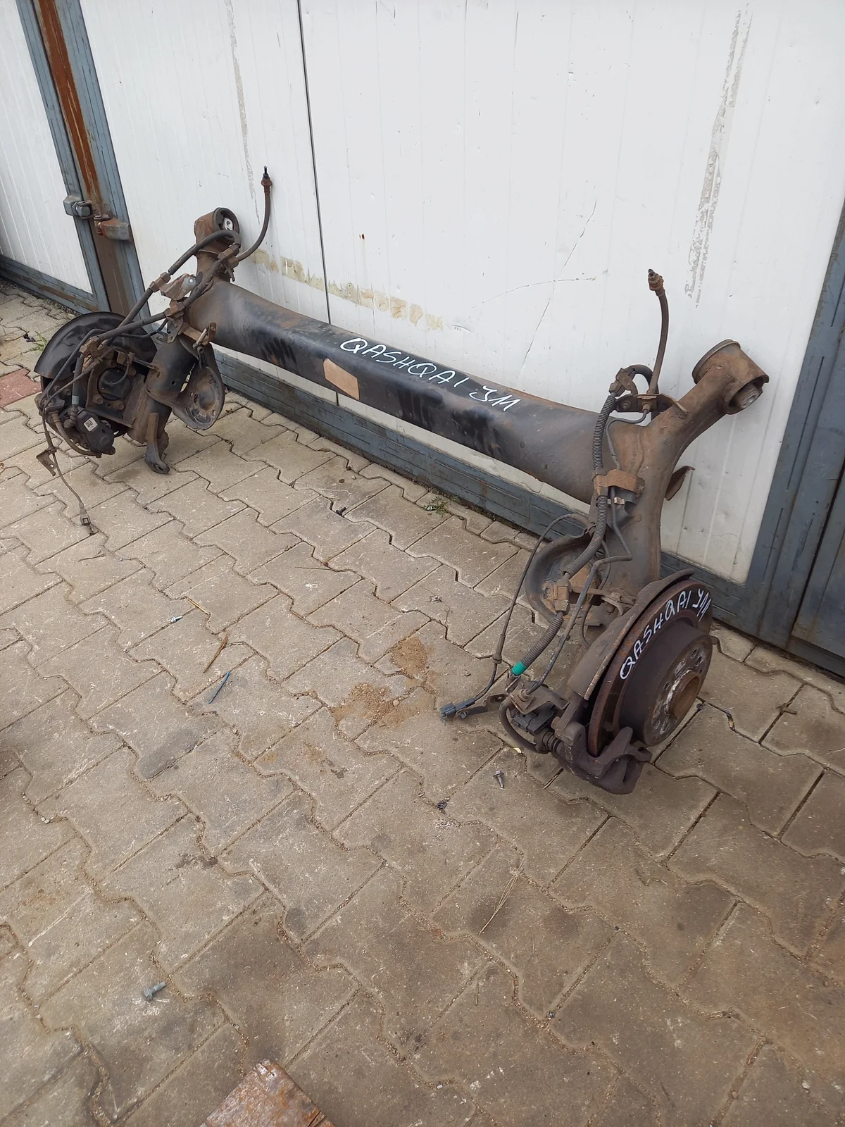 Hinterradaufhängung Achse Nissan Qashqai J11 II image 3