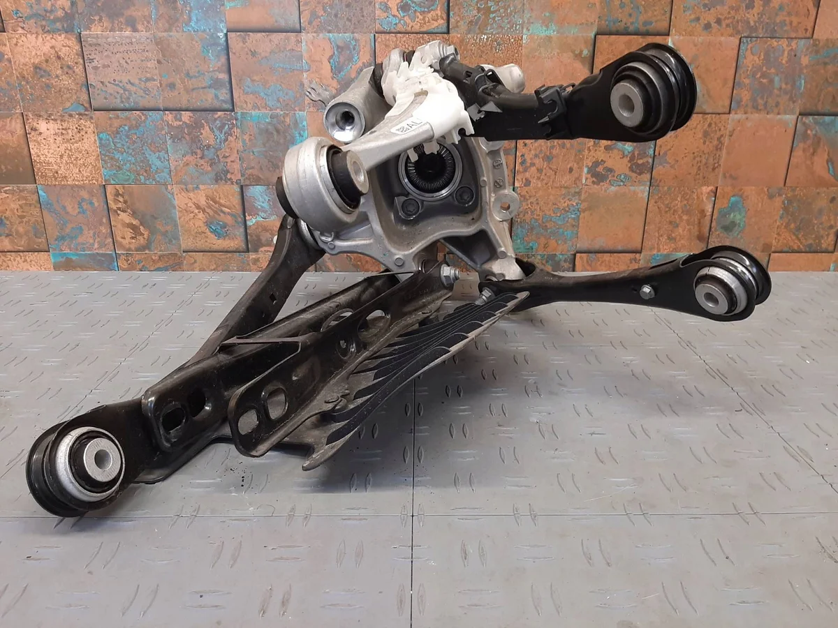 Bakre spindelled vänster BMW 8 G16 image 3
