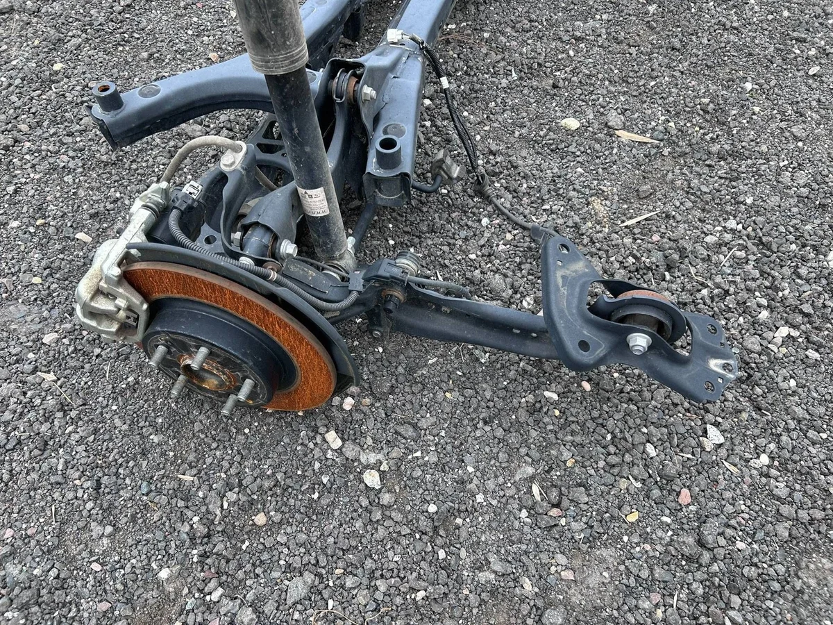 Suspensión Trasera Toyota C-HR II OYT32808 image 6