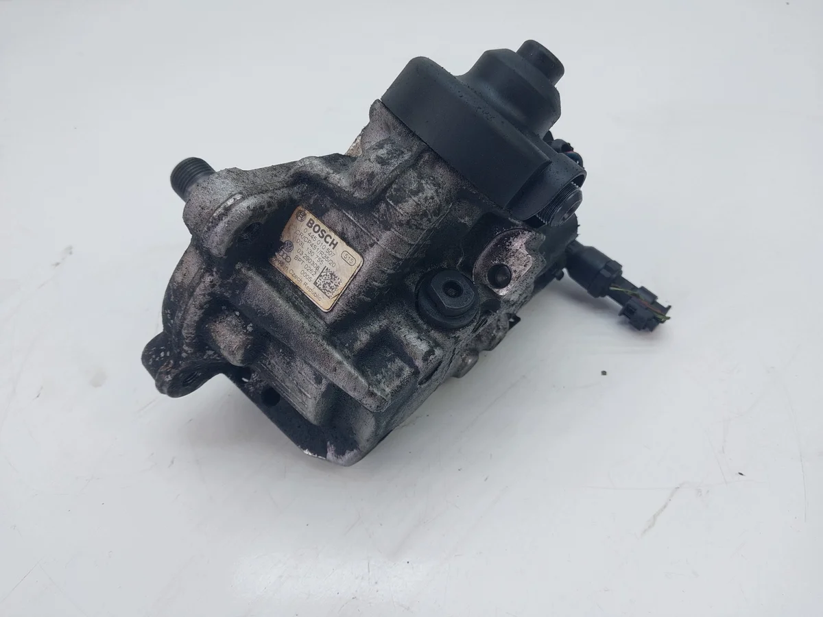 Pompe injection VW Passat B6 2.0 TDI occasion image 3