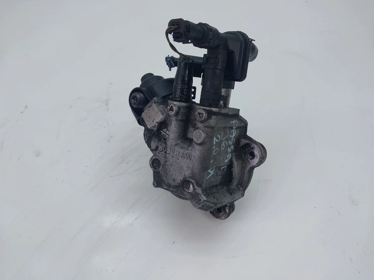Pompe injection VW Passat B6 2.0 TDI occasion image 4
