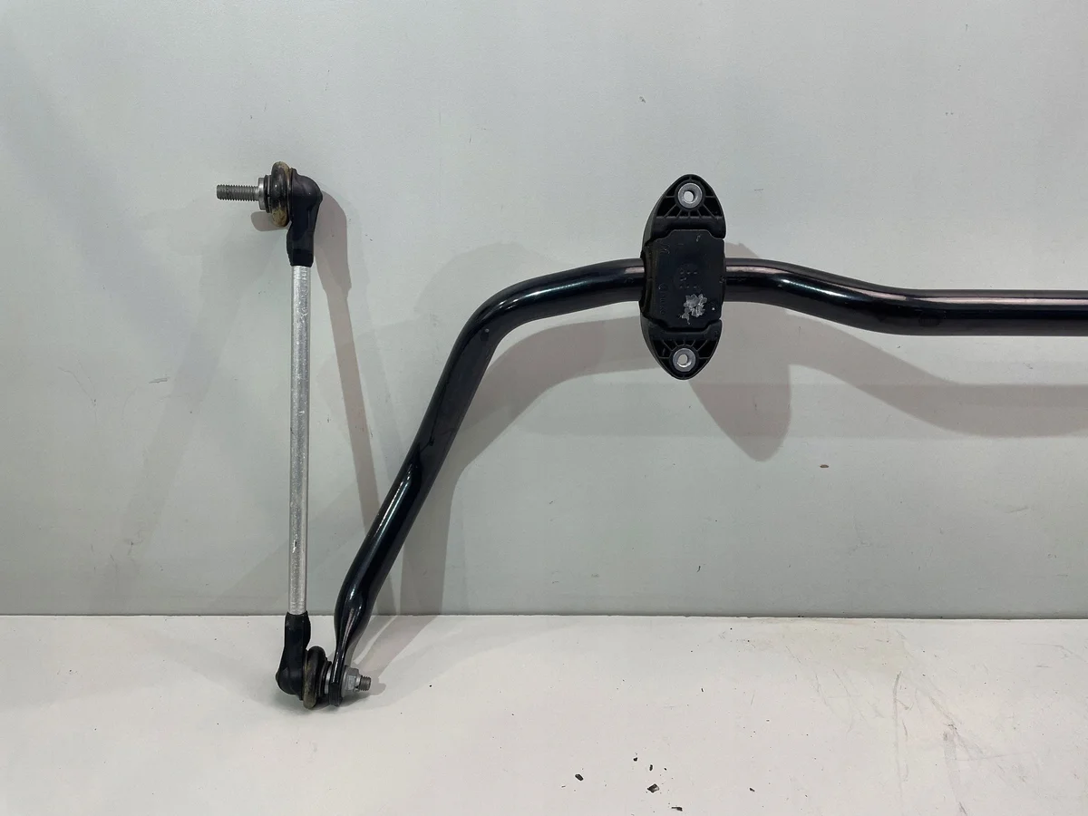 BMW X1 U11 Stabilizer Link 6892710 Used image 3