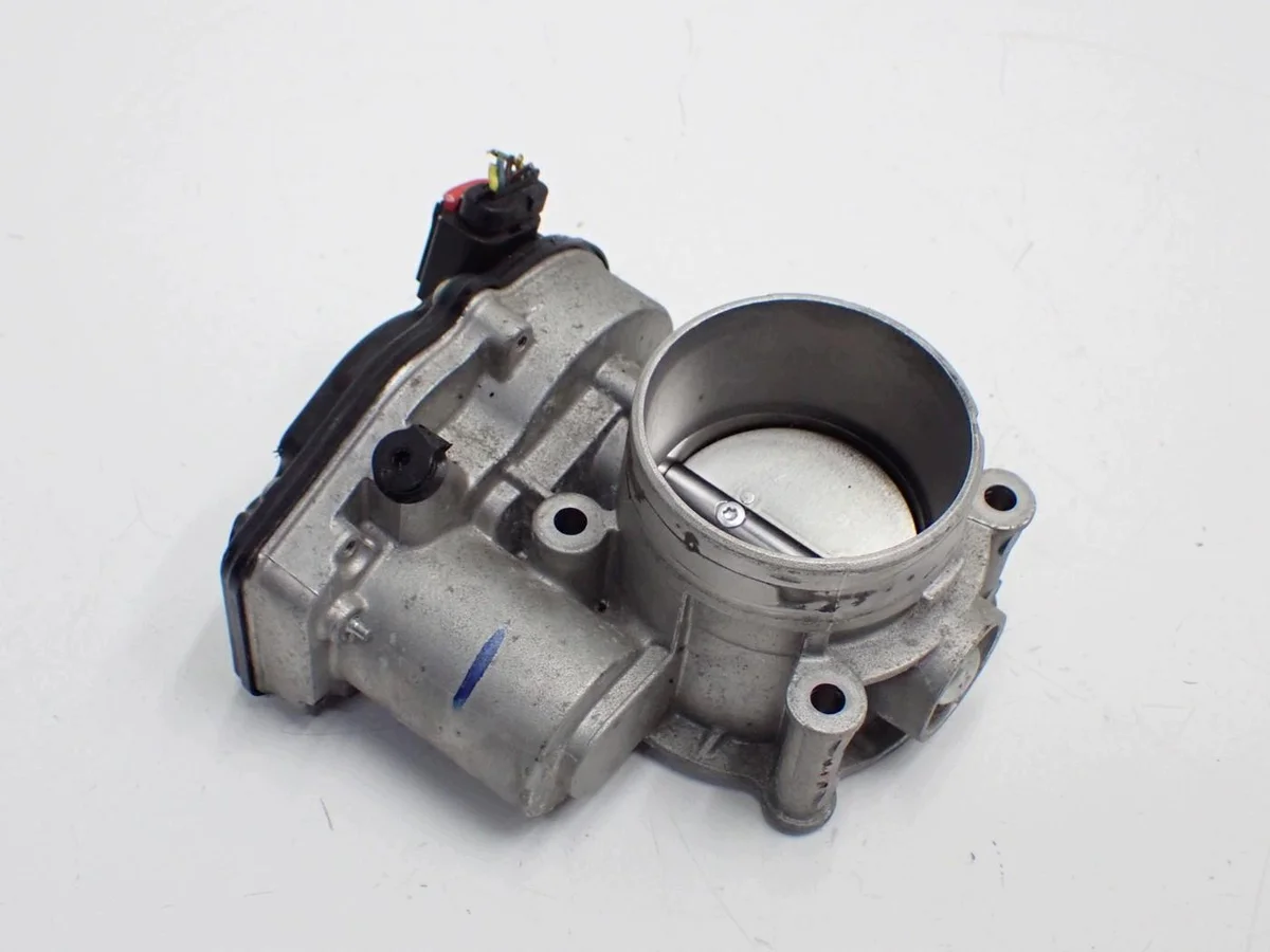 Throttle Body DS7E-9F991-AK Ford Kuga III MK3