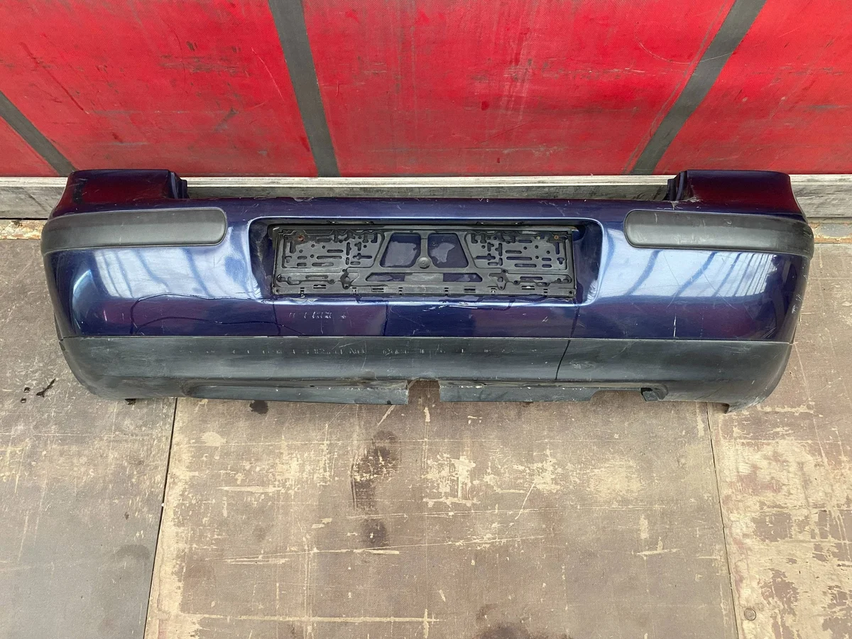 Volkswagen Golf 4 takapuskuri, käytetty