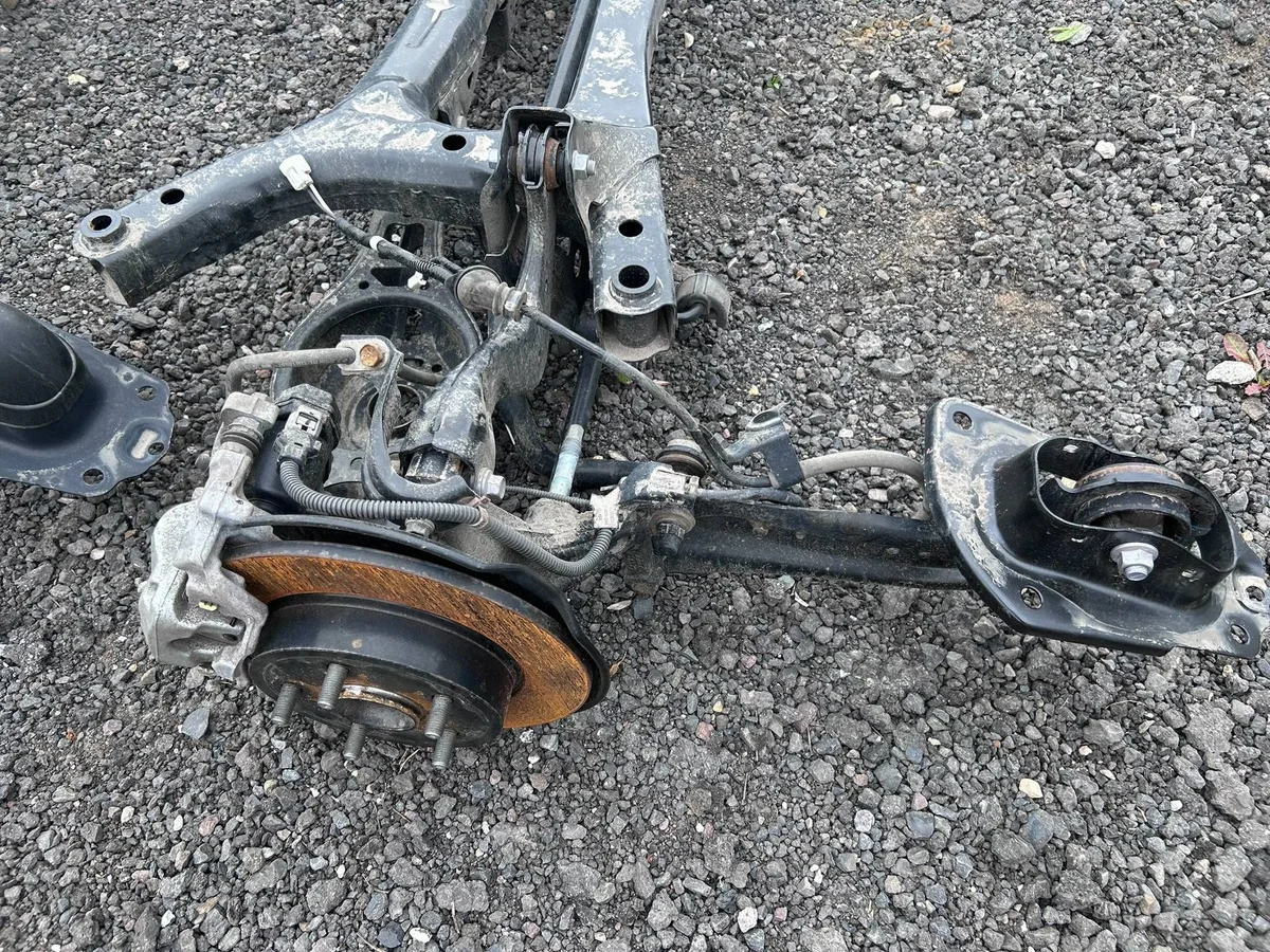 Sospensione Posteriore Toyota Corolla E21 Hatchback image 6