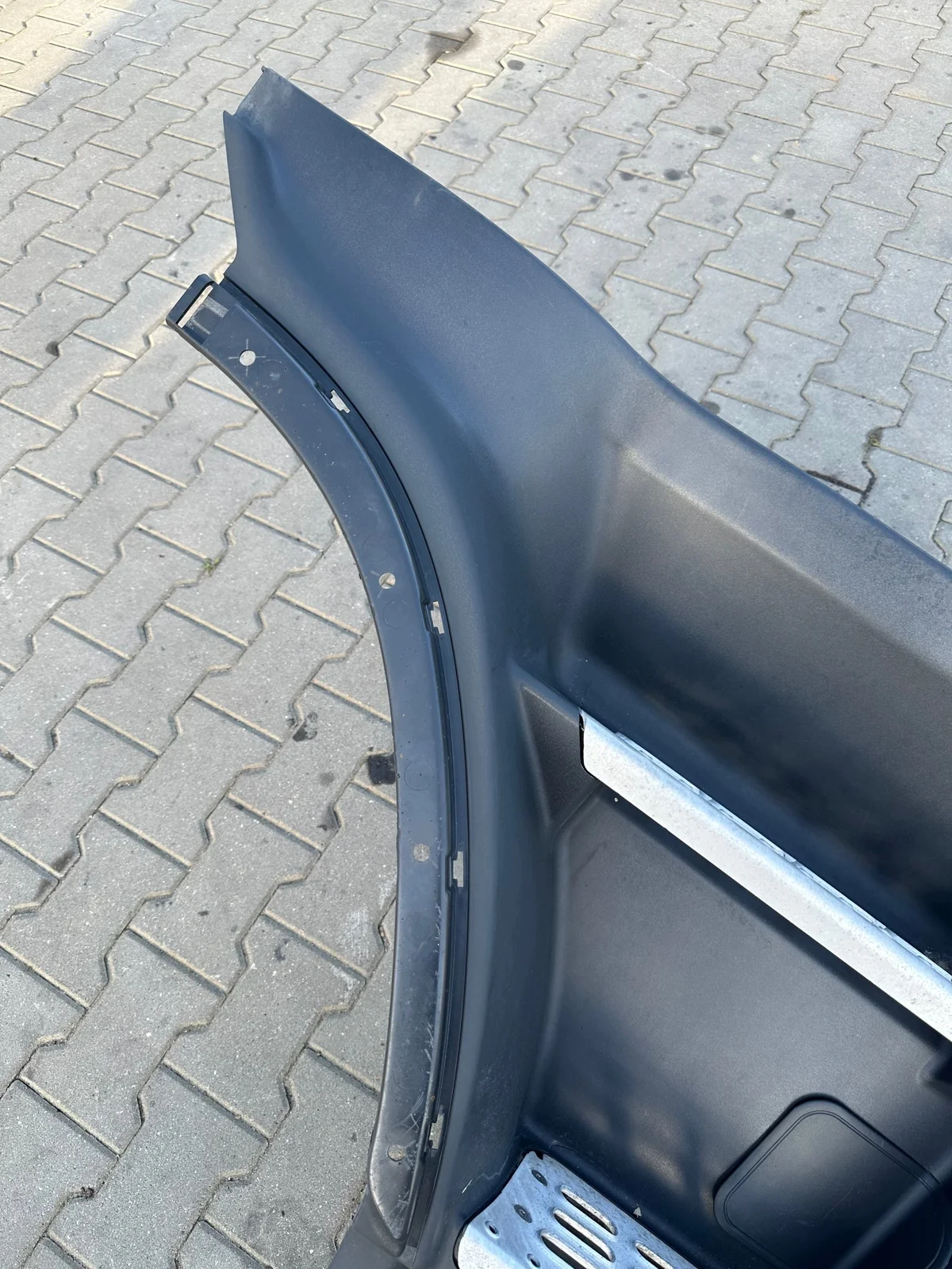 Volvo FH 12 13 Trittstufe Rechts Gebraucht image 3