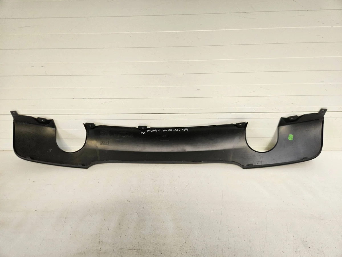 BMW E90 E91 Rear Bumper Diffuser Spoiler image 4