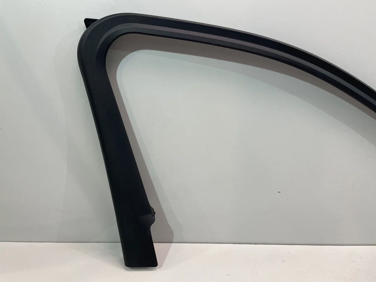BMW G20 G21 dörrlist Harman Kardon vänster fram image 3
