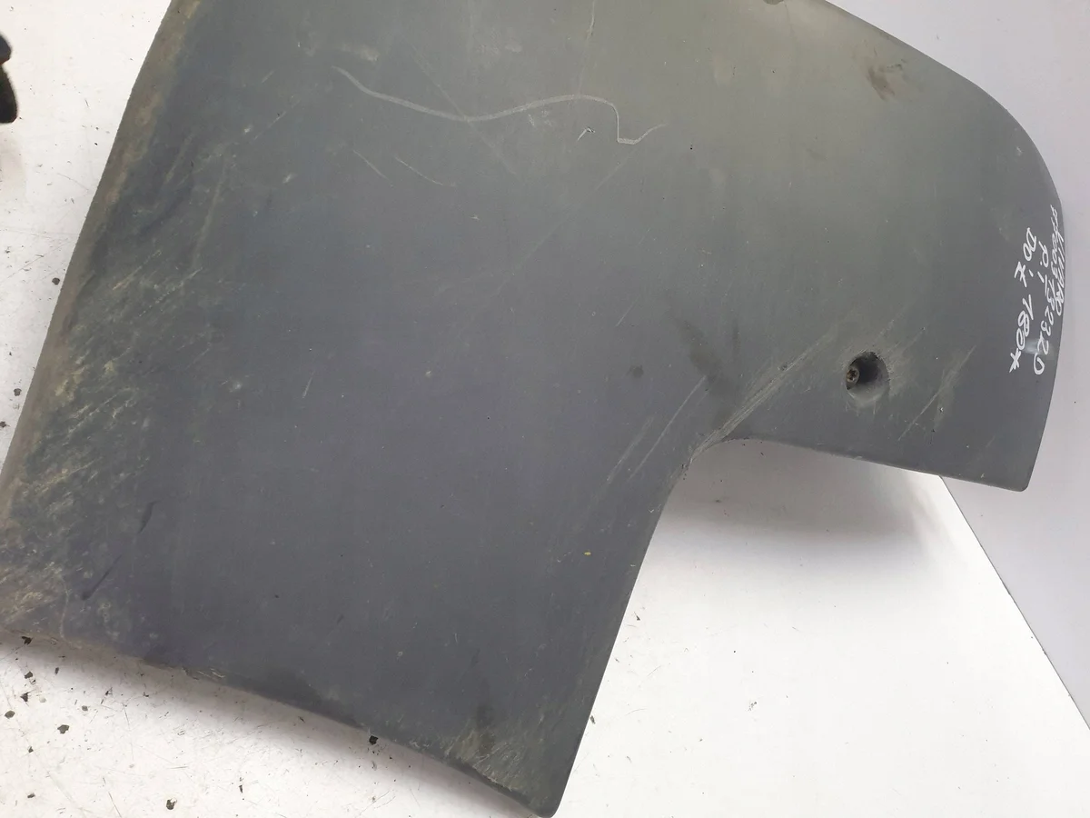 Hoek bumper achter Opel Vivaro Rechts image 3