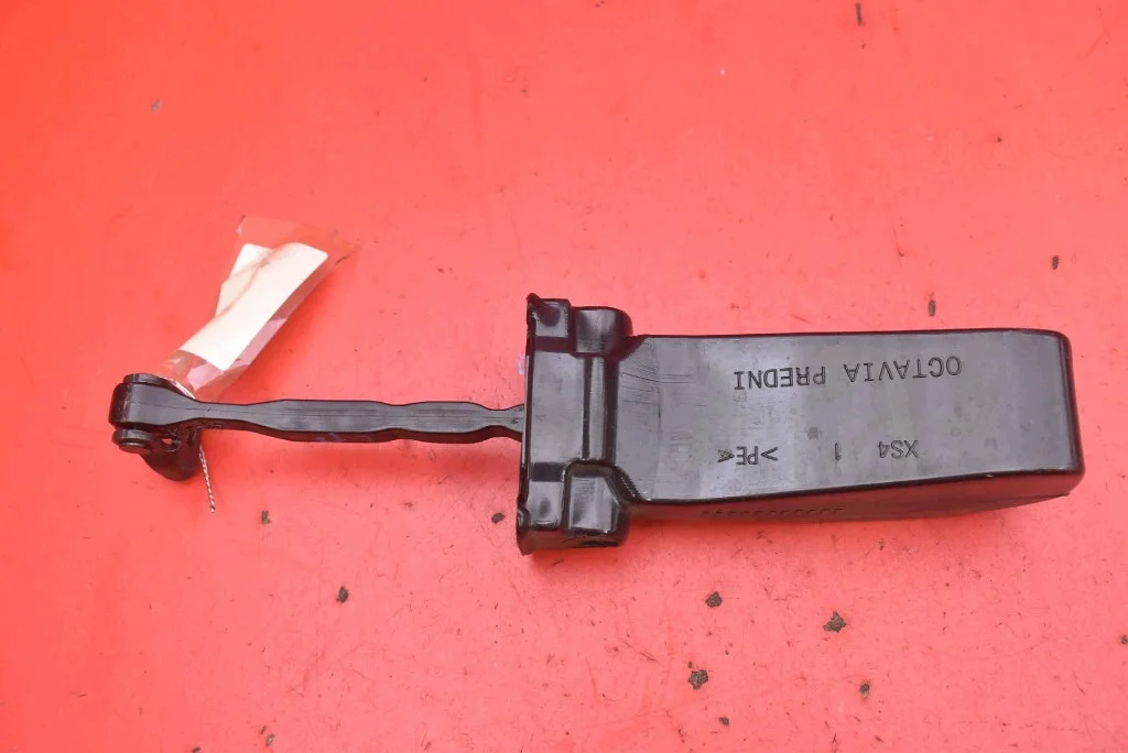 Türbegrenzer Vorne Links Skoda Octavia 4 IV image 3