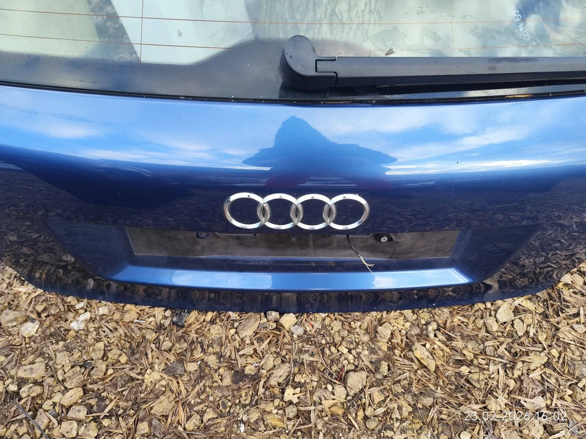 Bagklucka Audi A3 S3 8P LZ5C CVQ10718 image 6