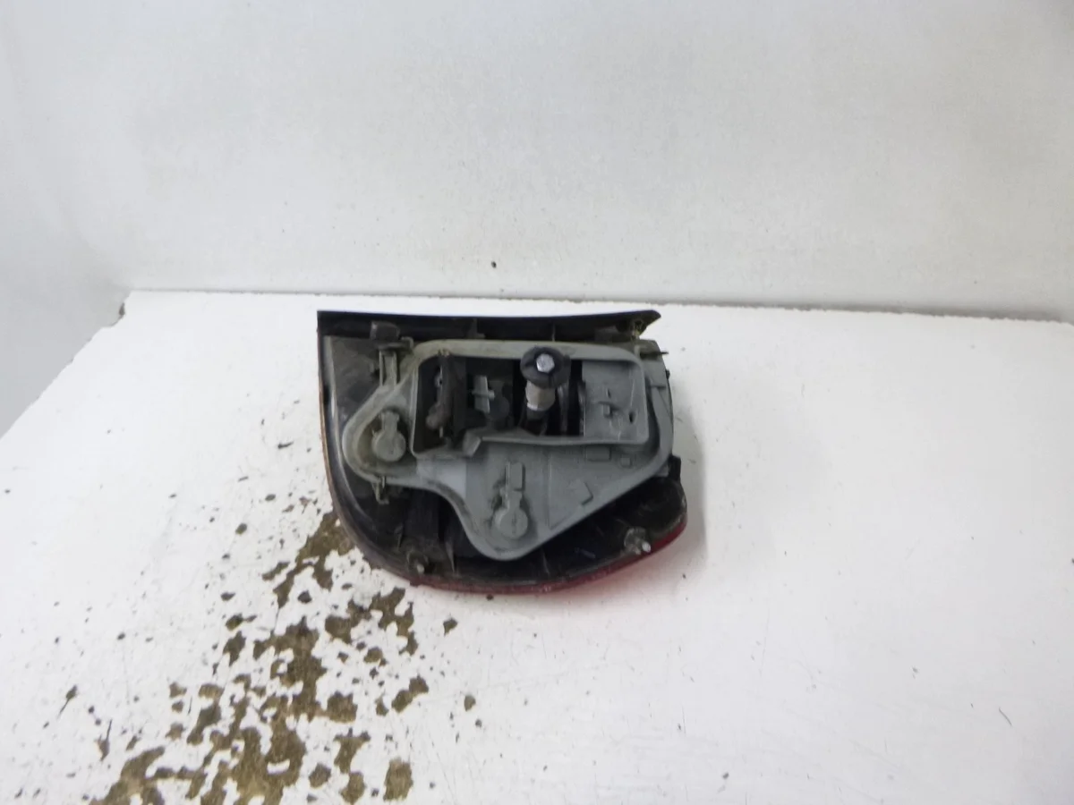 VW Fox Left Tail Light 5Z6945095 Used image 6
