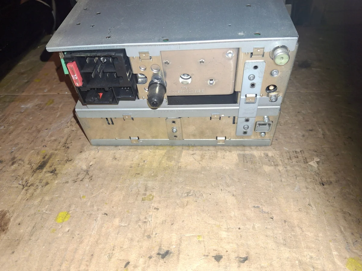 Radio Mercedes-Benz CLK W209 A2038275242 image 5