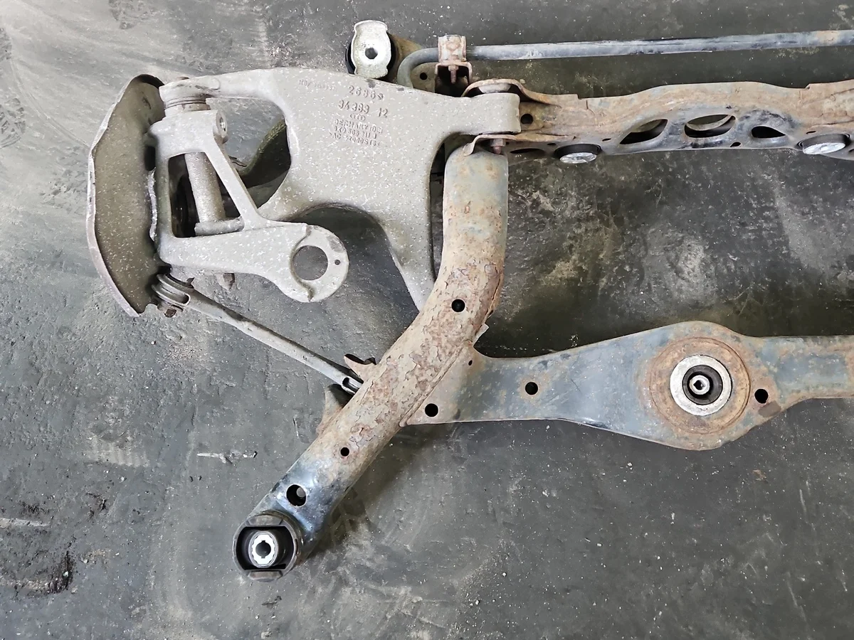 Takapalkki Audi A4 B8 2.0 TFSI image 7