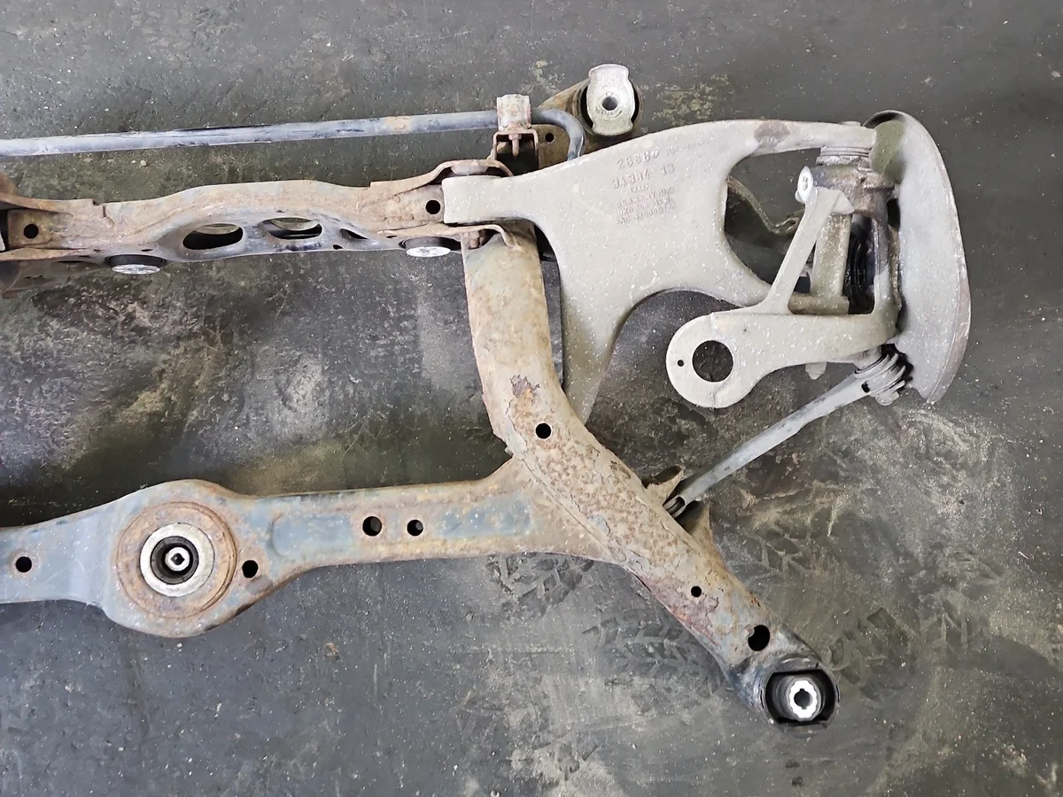Takapalkki Audi A4 B8 2.0 TFSI image 8