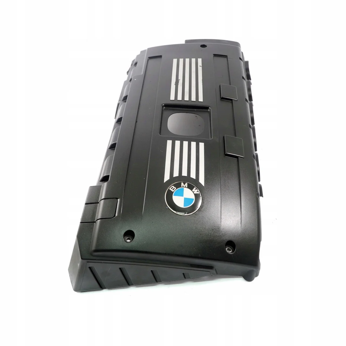 Capa do Motor BMW E60 E63 E90 E91 E92 7575035