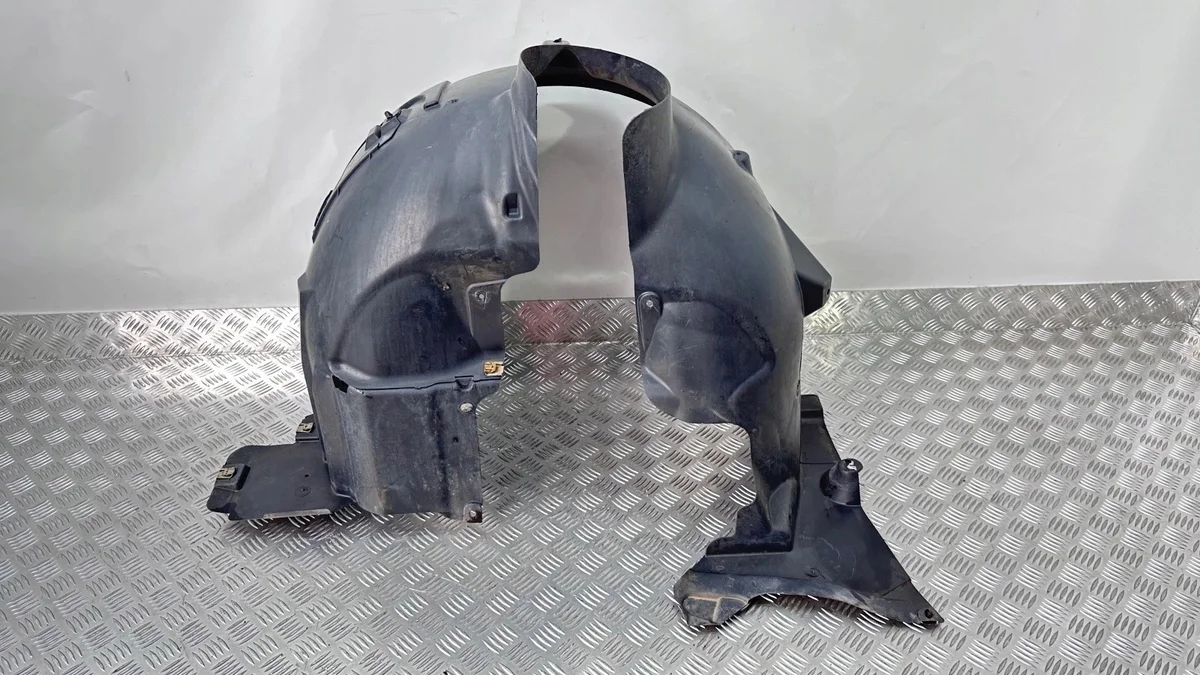 Passage de roue Avant Droit Mercedes Classe A W176