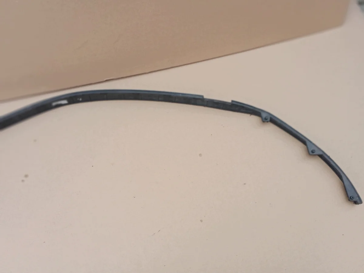 Hyundai i20 II Spoiler Lippe vorne gebraucht image 5