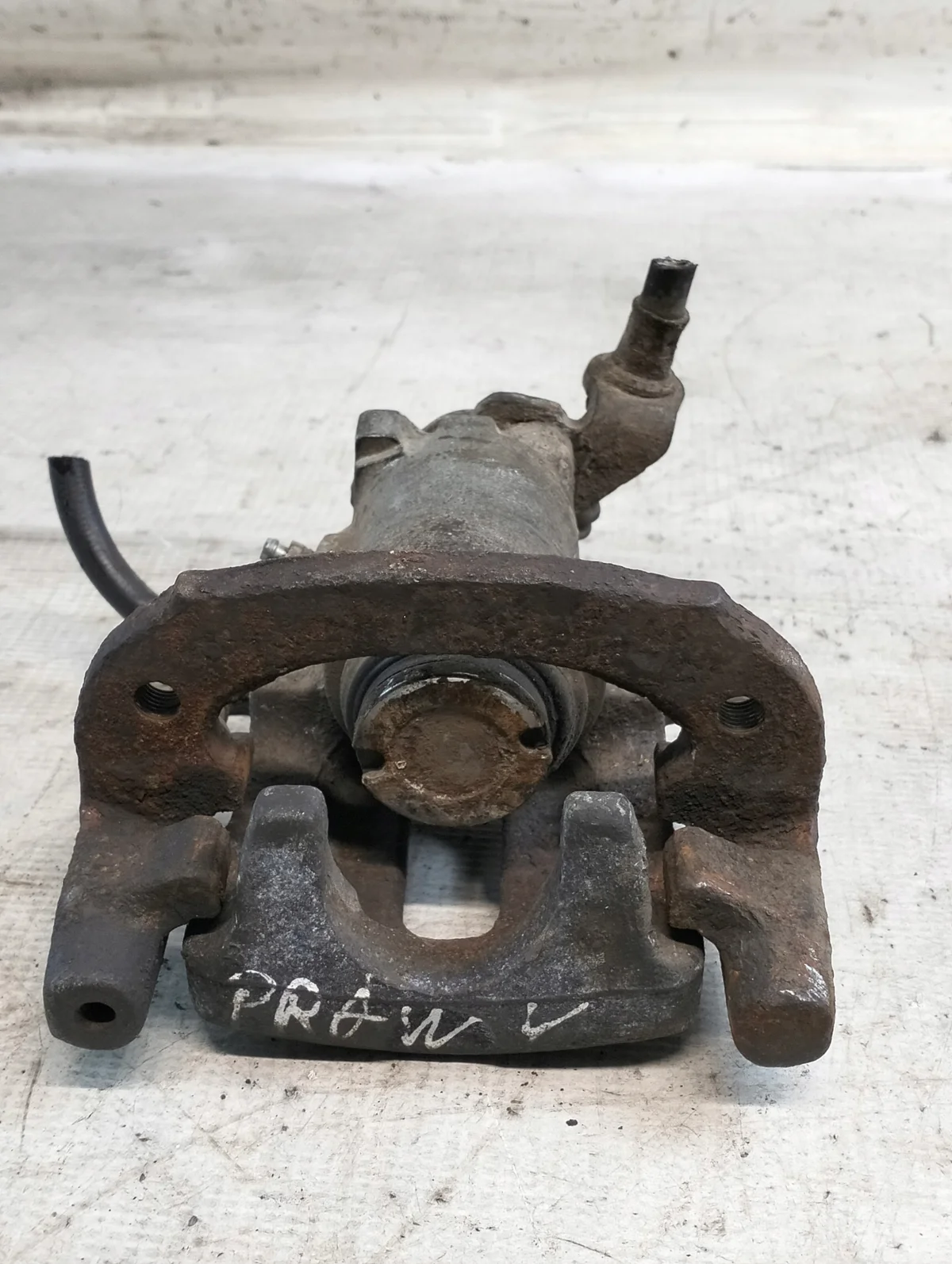 Volvo V40 I Bremssattel vorne rechts image 7