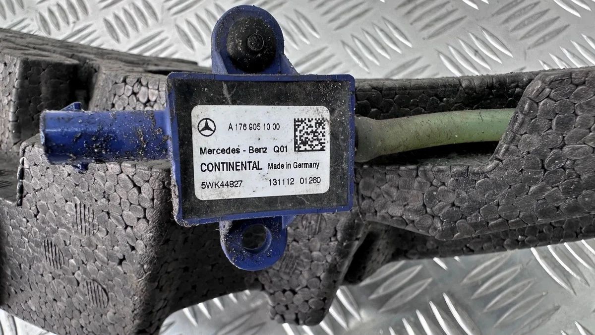 Stoßdämpfer vorne Mercedes A (W176) image 3