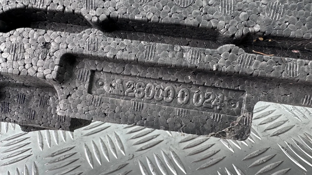 Stoßdämpfer vorne Mercedes A (W176) image 4