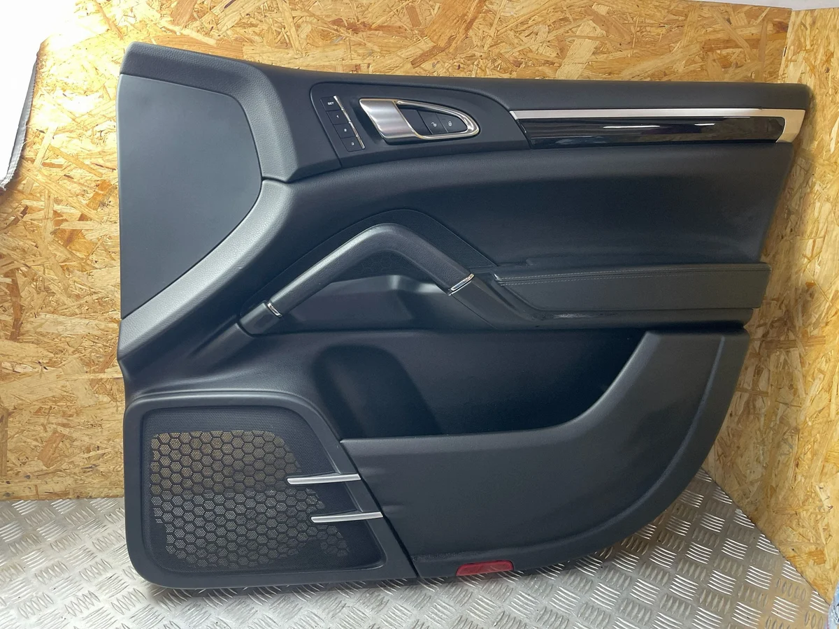 Porsche Cayenne 92A dörrpanel höger fram