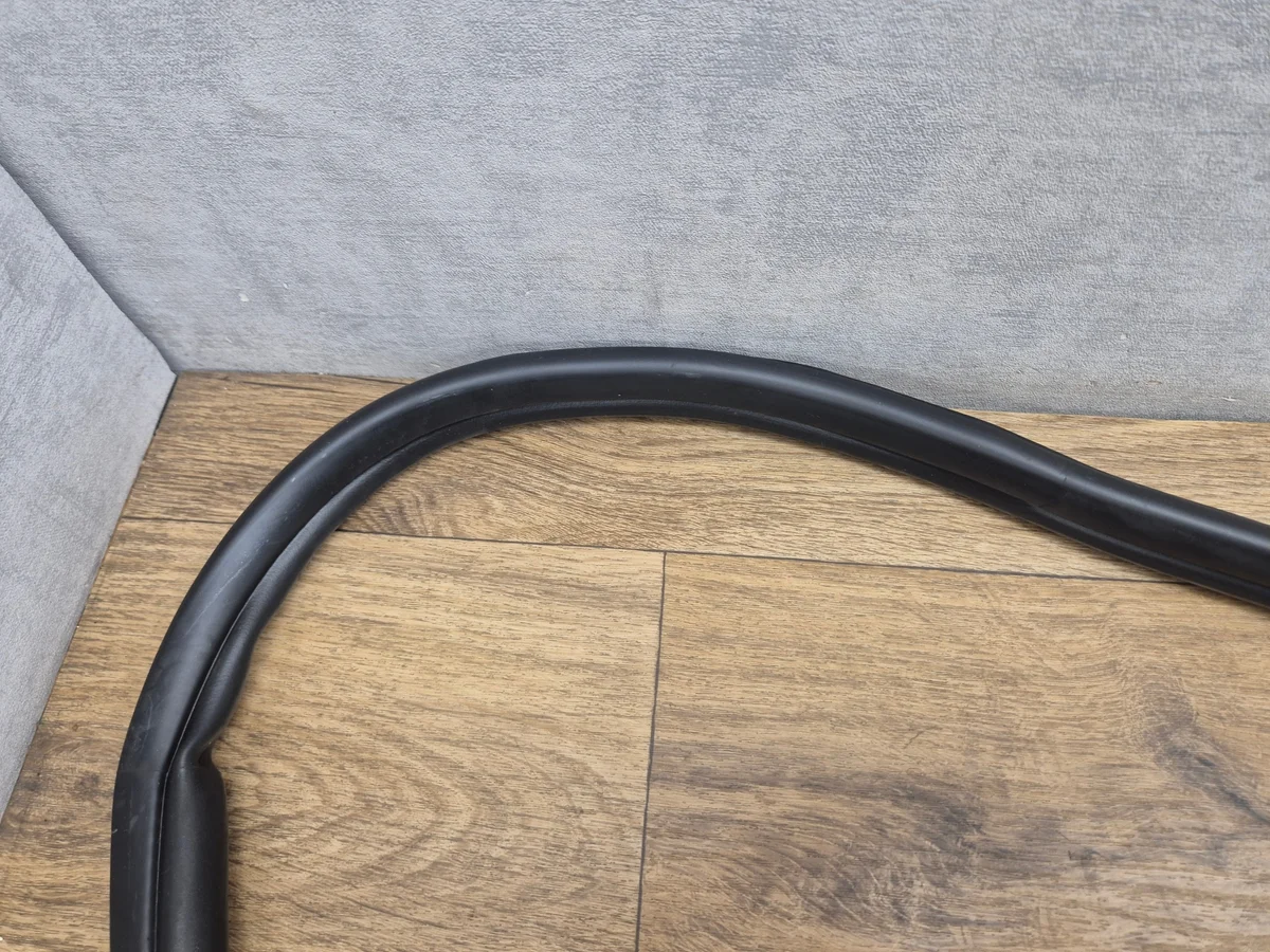 BMW G20 G80 Bakre Dörrläpp Vänster 7407375 image 4
