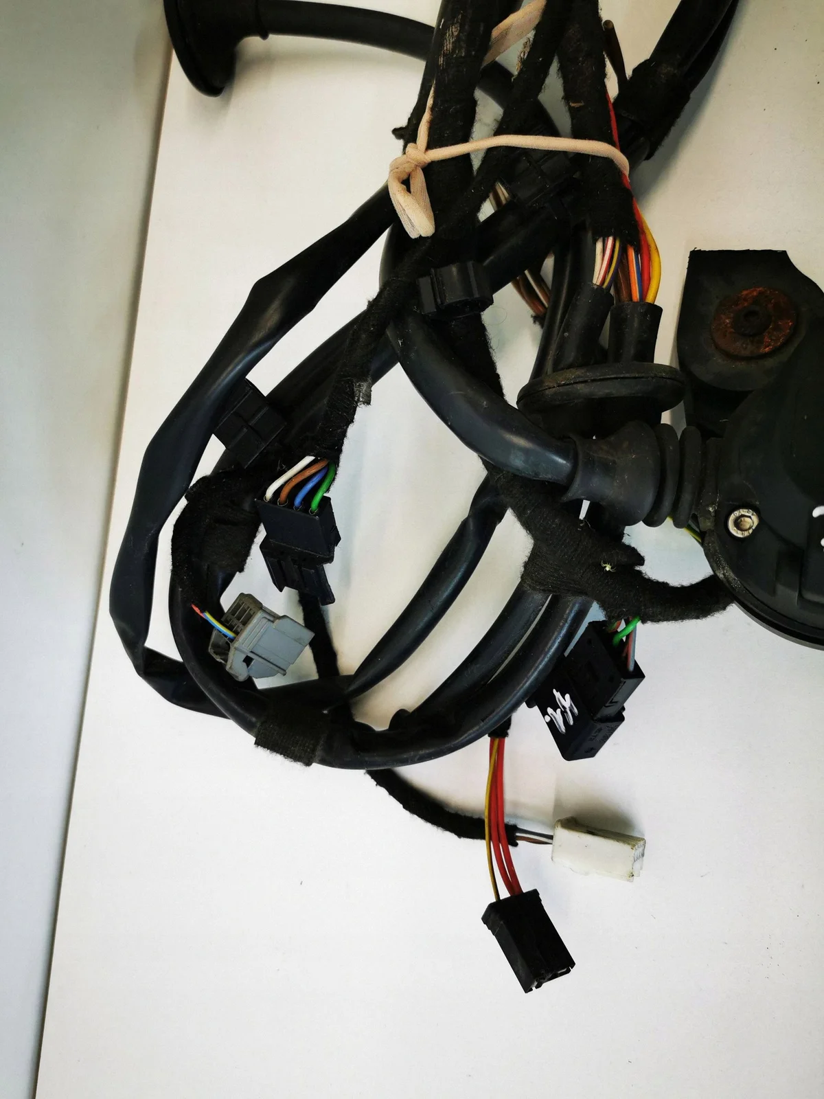 Relé gancho remolque Ford B-MAX 2015 AAA662 image 7