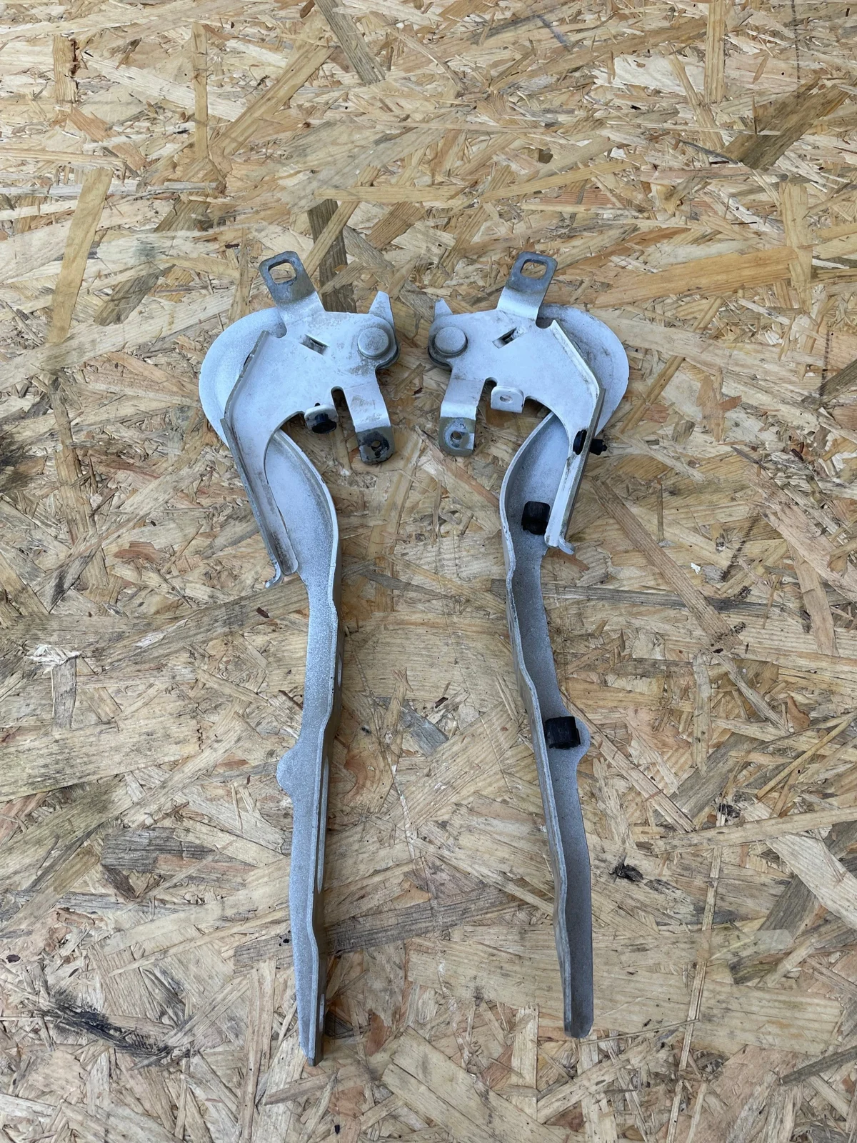 Peugeot Expert Hood Hinges Left + Right Used