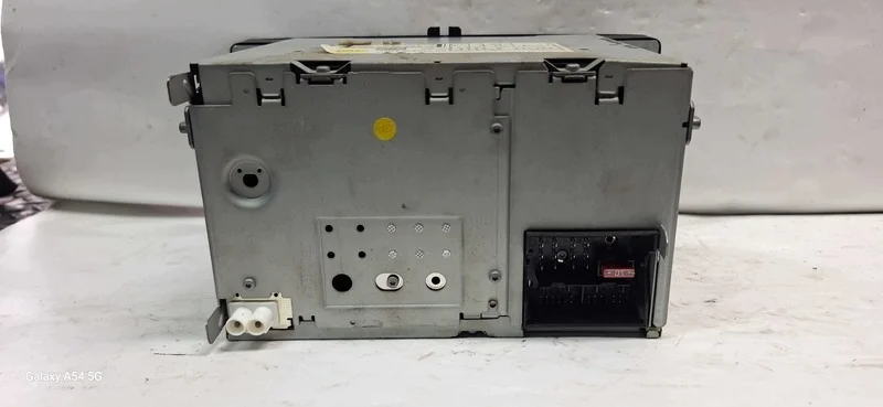 Radio Skoda Octavia II 1Z0035156F Gebruikt image 5