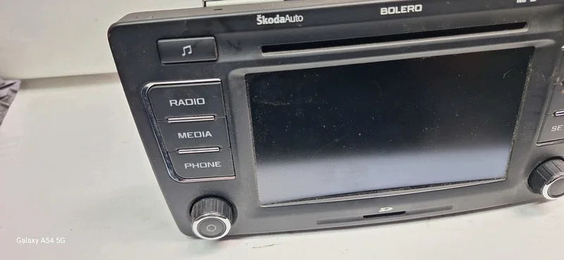 Radio Skoda Octavia II 1Z0035156F Gebruikt image 7