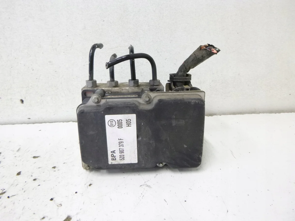 ABS-pumppu VW Fox I (2003-2011) 5Z0907379F