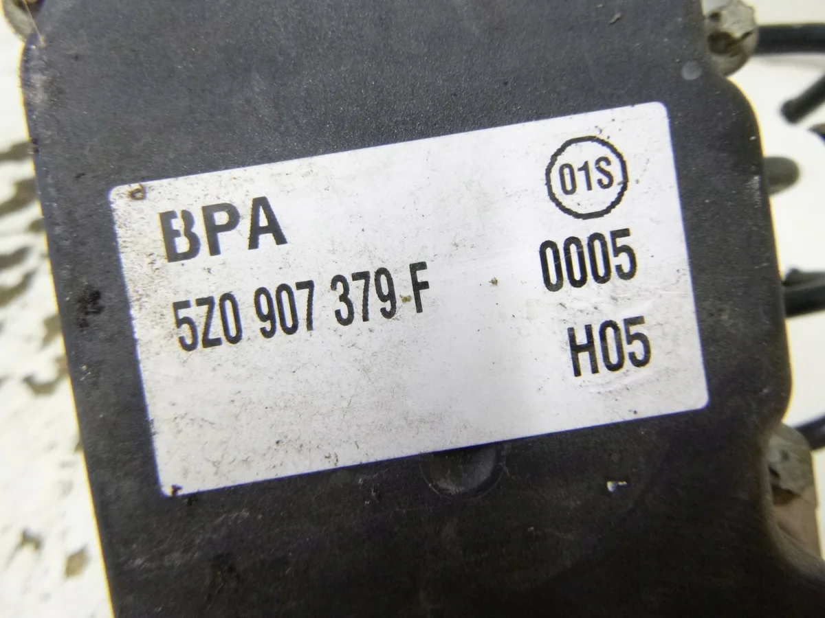 ABS Pumpe 5Z0907379F VW Fox image 6