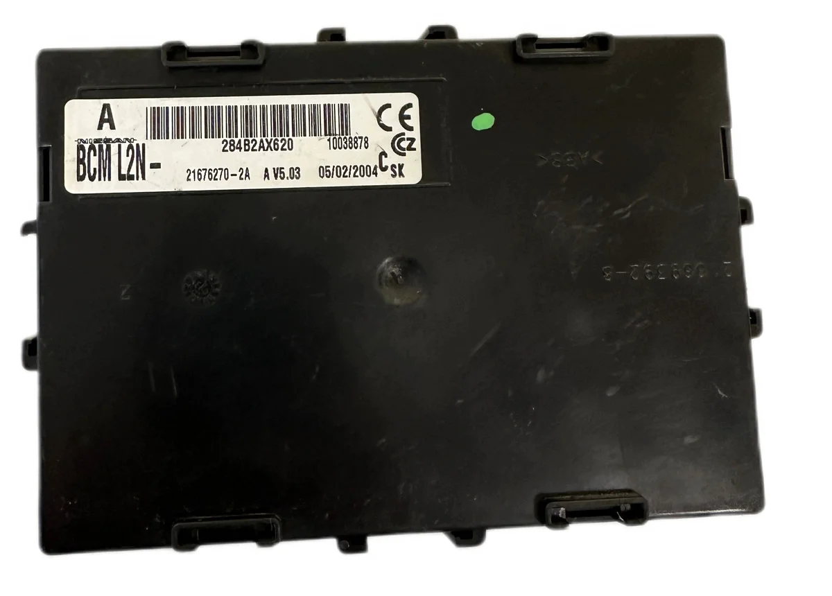 Ohjausyksikkö BCM L2N 21676270-2A Nissan