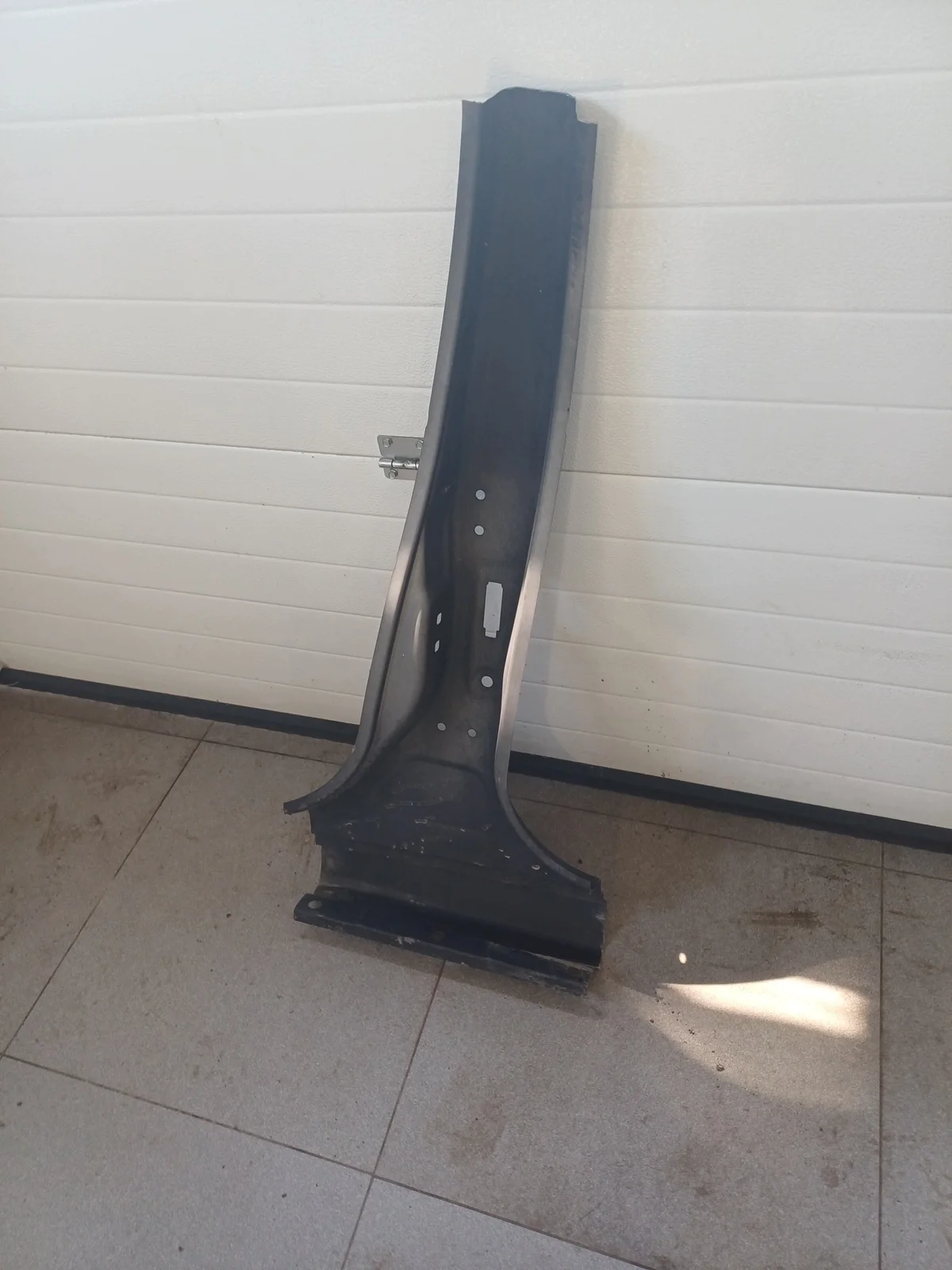 Chevrolet Cruze keskipilarin paneeli, oikea image 6